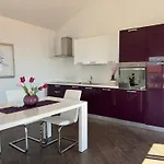 Apartment White *