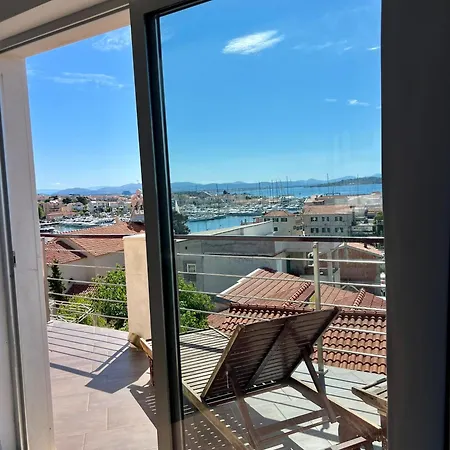 Apartamento White Tribalj