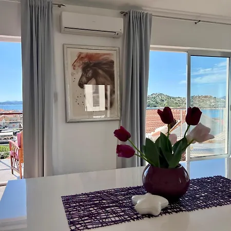 White * Tribunj (Sibenik-Knin)